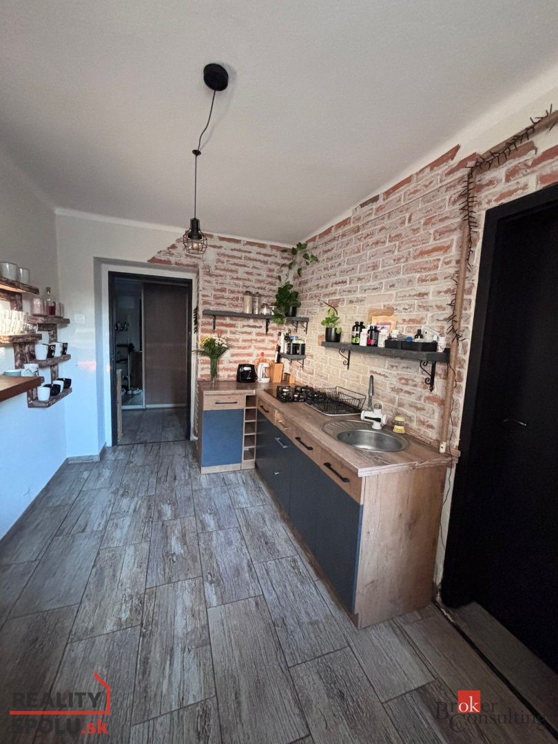 2 izb. byt v historickom centre mesta Nitra - 9