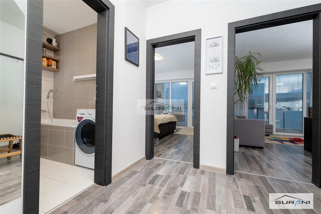 Zariadený 2-izbový byt s balkónom, parkovacie státie,... - 9