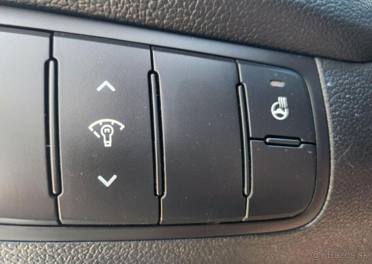 Kia Cee´d 1.6-GT-PANORAMA-KLIMA-NAVI - 9