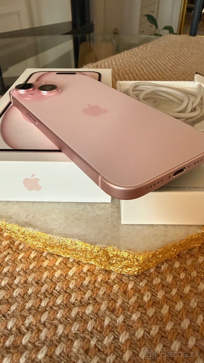 iPhone 15 256GB pink/ružový - 9