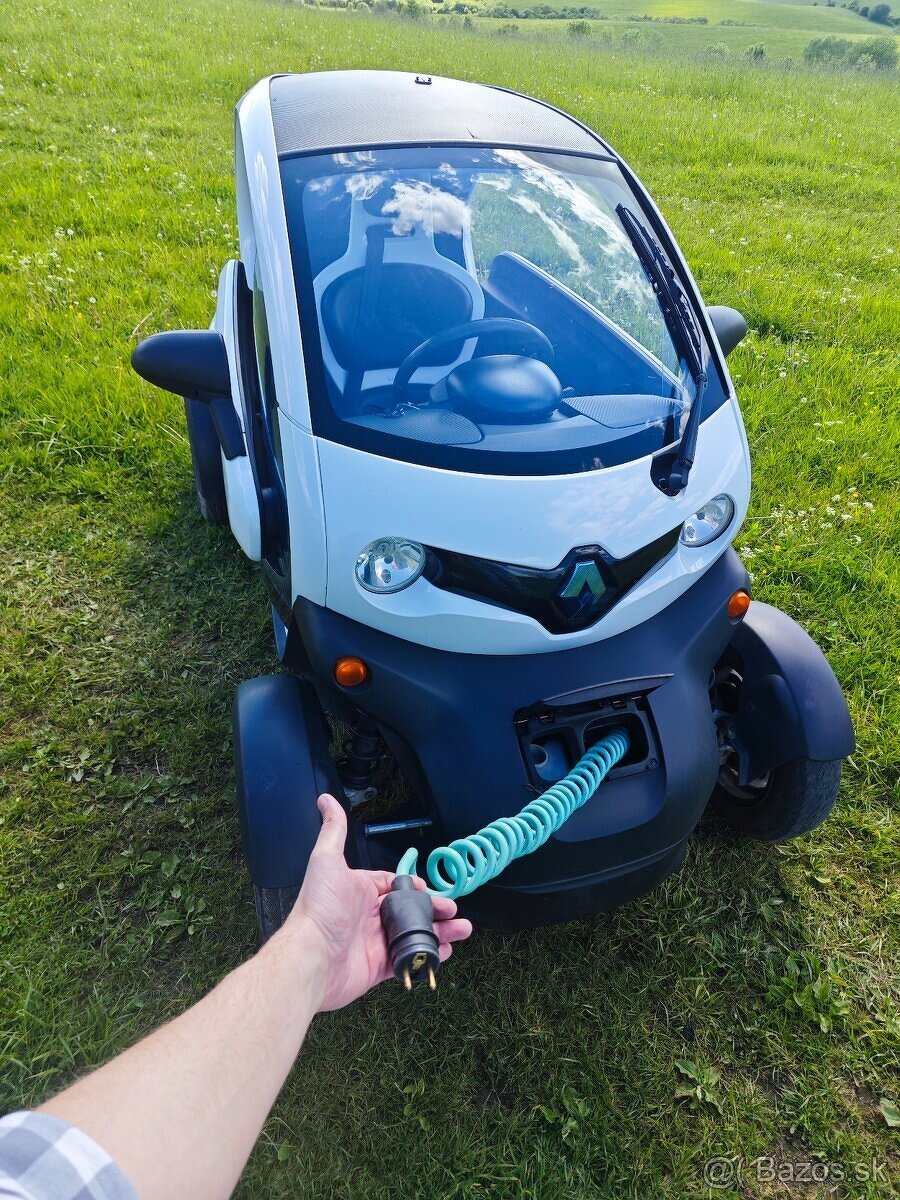 Renault Twizy – mestský elektromobil, ktorý púta pozornosť - 9