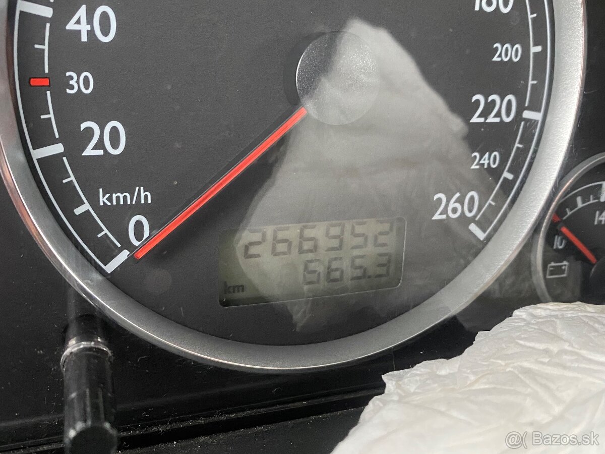 Seat alhambra 2008 1.9tdi 85kw zachovalá bez hrdze čierna - 9