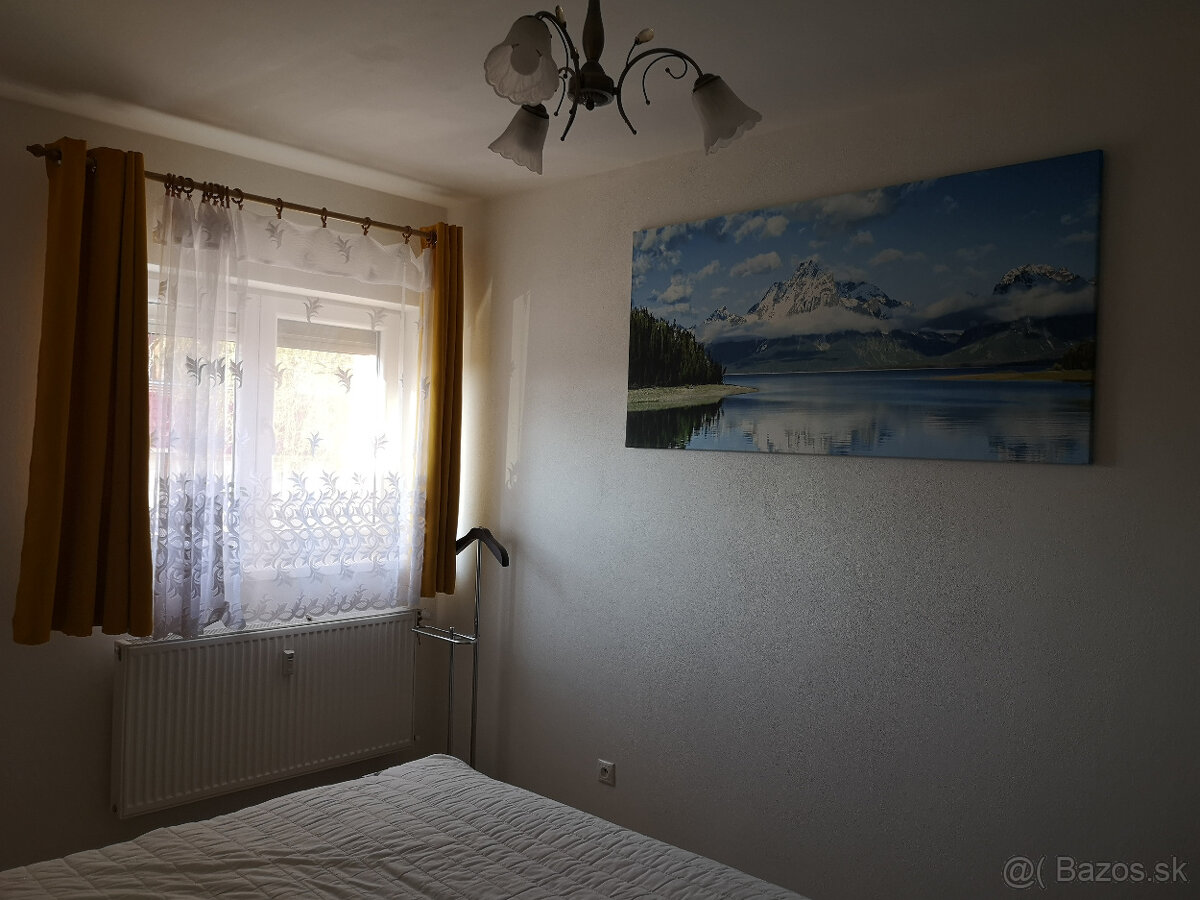 2kk Hlohovec, Železničná - 9