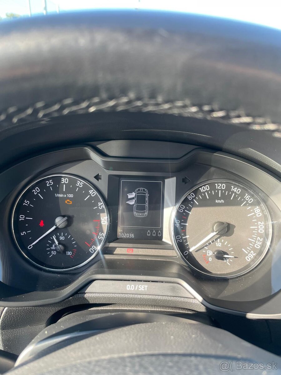 Škoda Octavia 1.6 diesel - 9