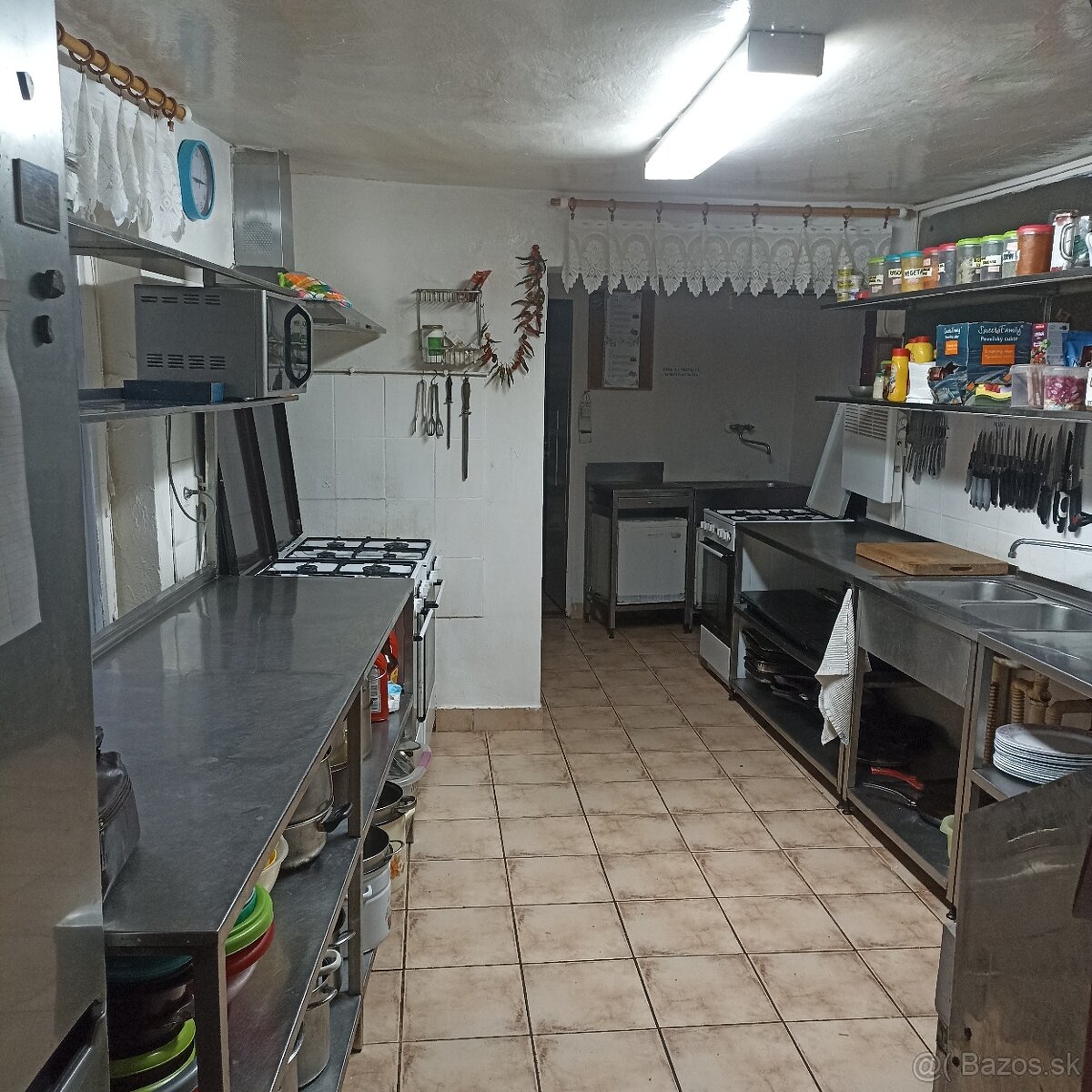 Predám obchodné priestory - 9