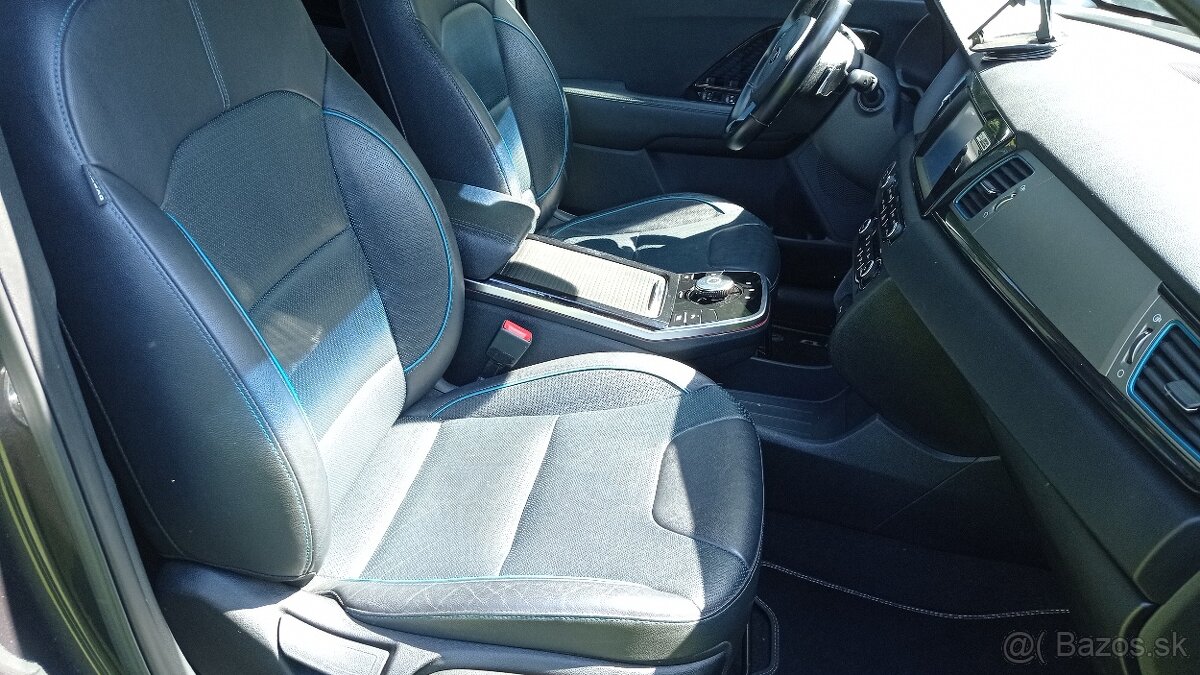 Kia Niro, 64KWh 8 Let záruka / TČ odpočet DPH - 9