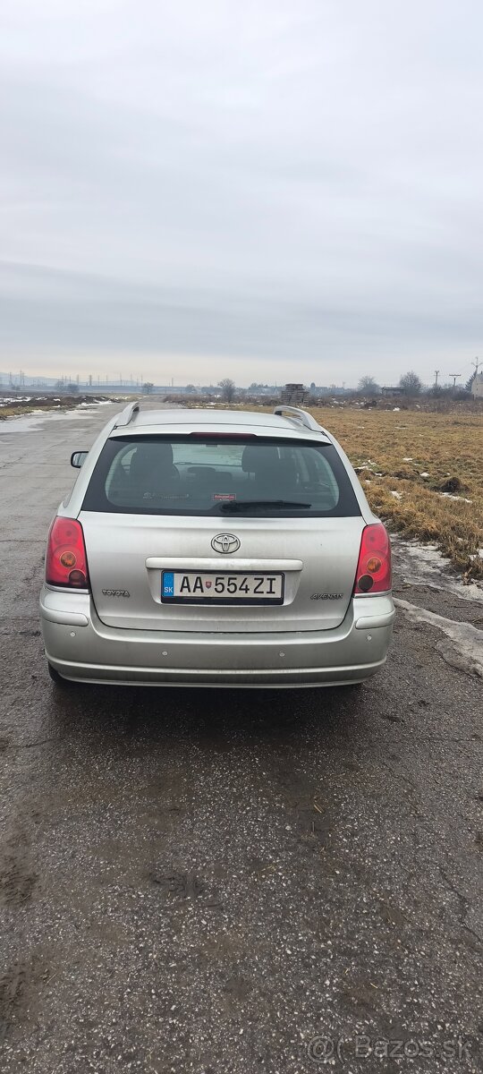 Toyota Avensis - 9