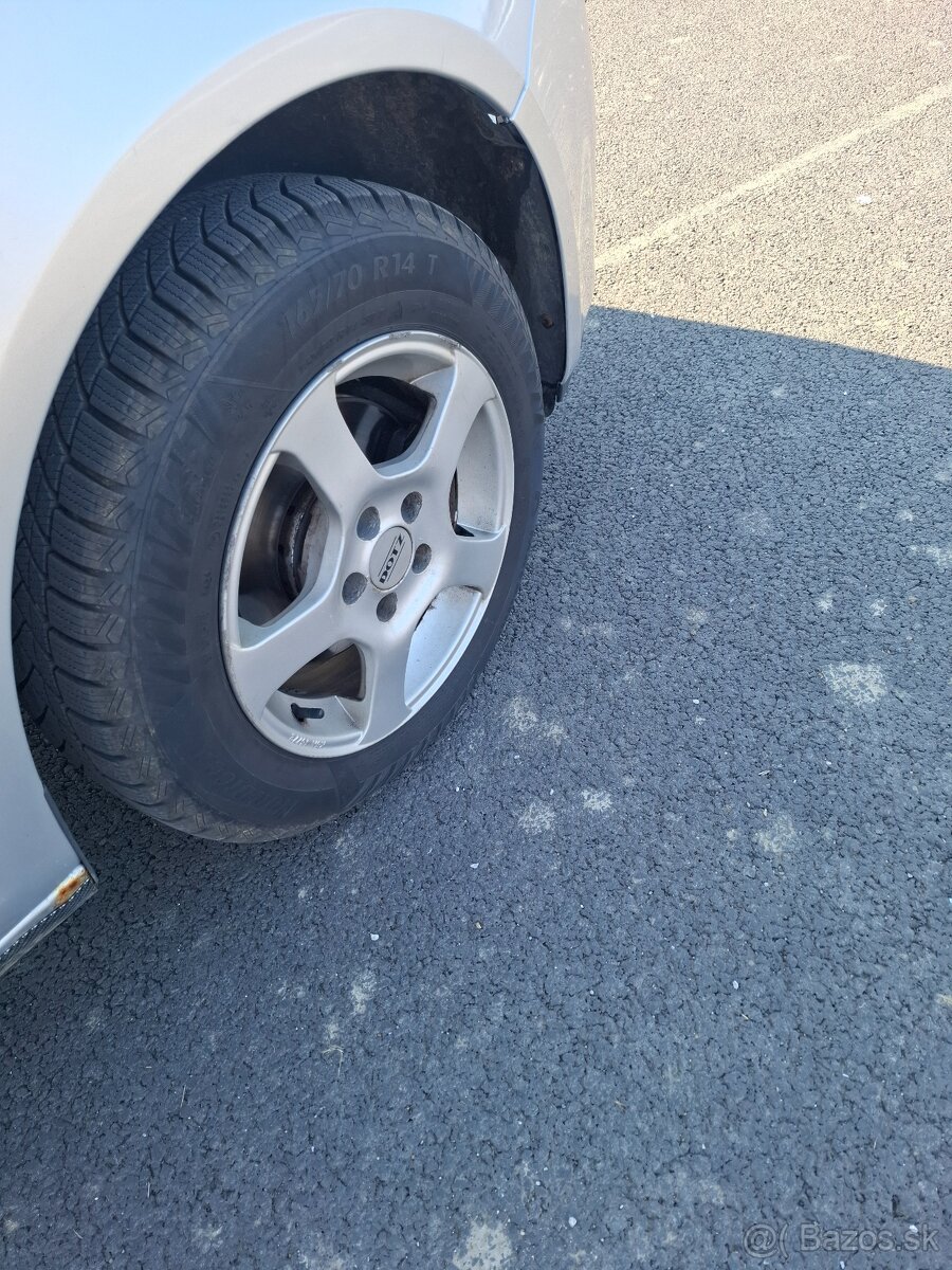 Škoda Fabia 2 (rok 2010) - 9