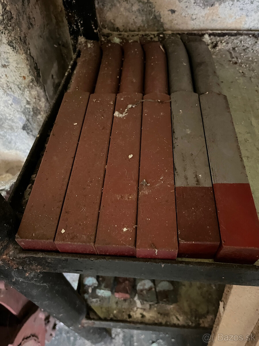 Sústruh SU50 / 1000 - 9