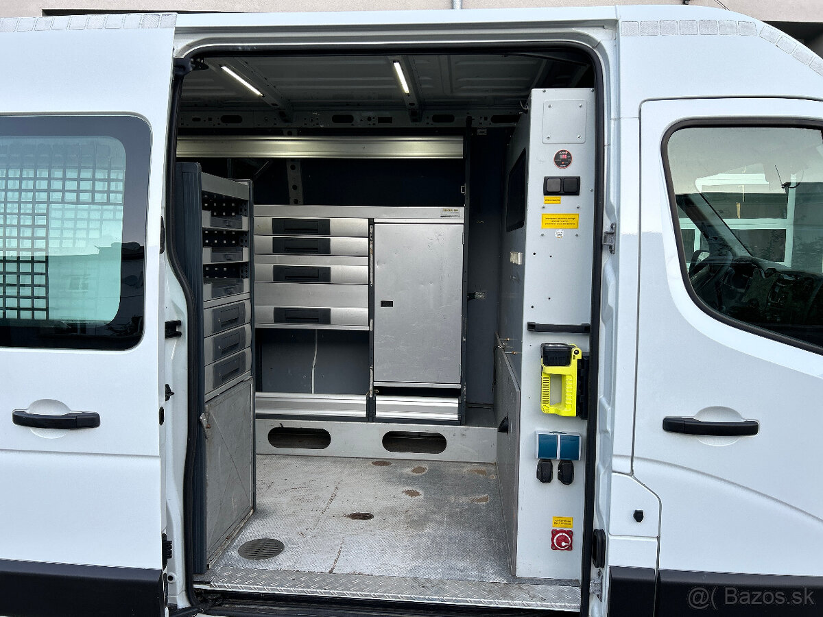 Renault Master L2H2 - exkluzívna pojazdná dielňa BOTT, DPH - 9