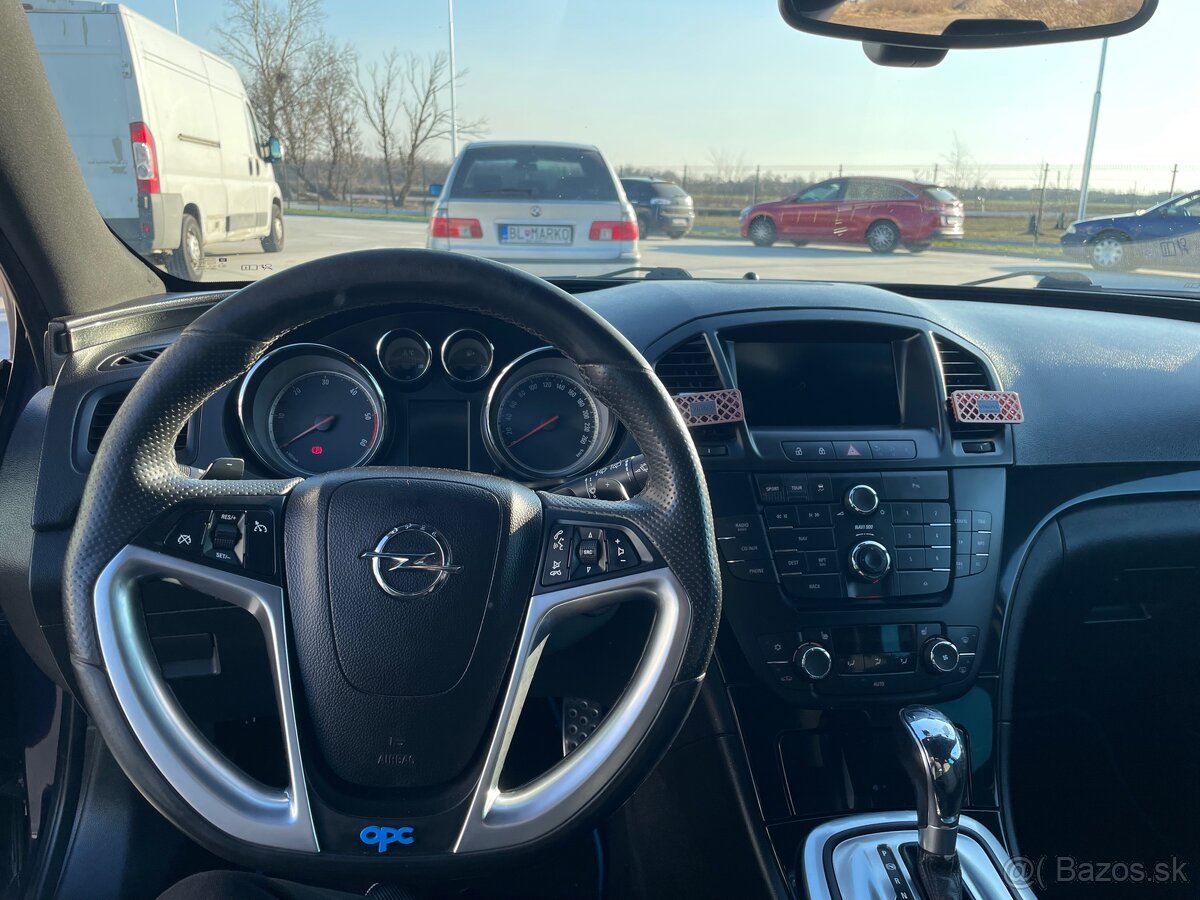 Opel Insignia Sport Tourer OPC - 9