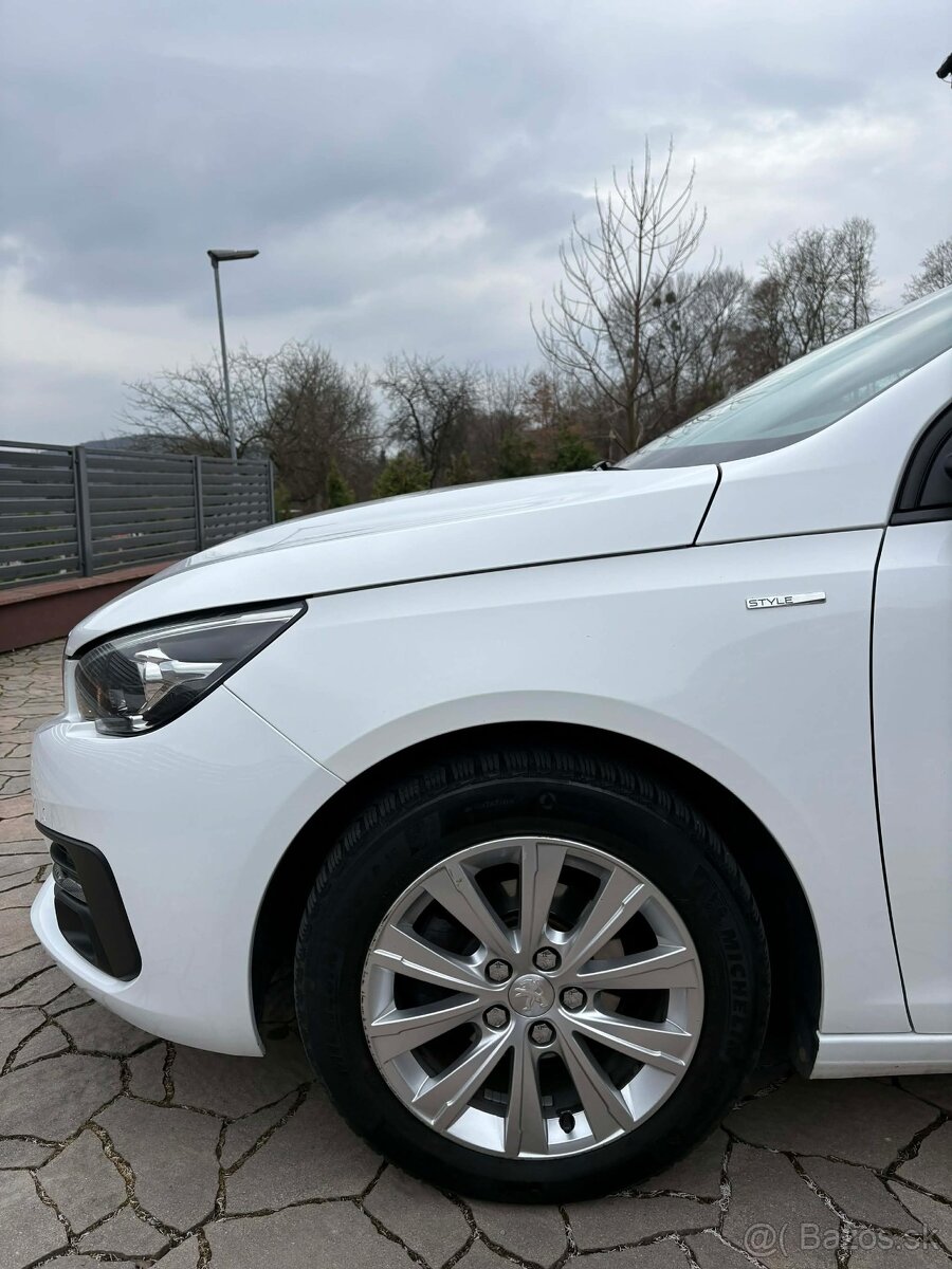 ⭐️Peugeot 308 1.2 81kW hatchback⭐️ - 9