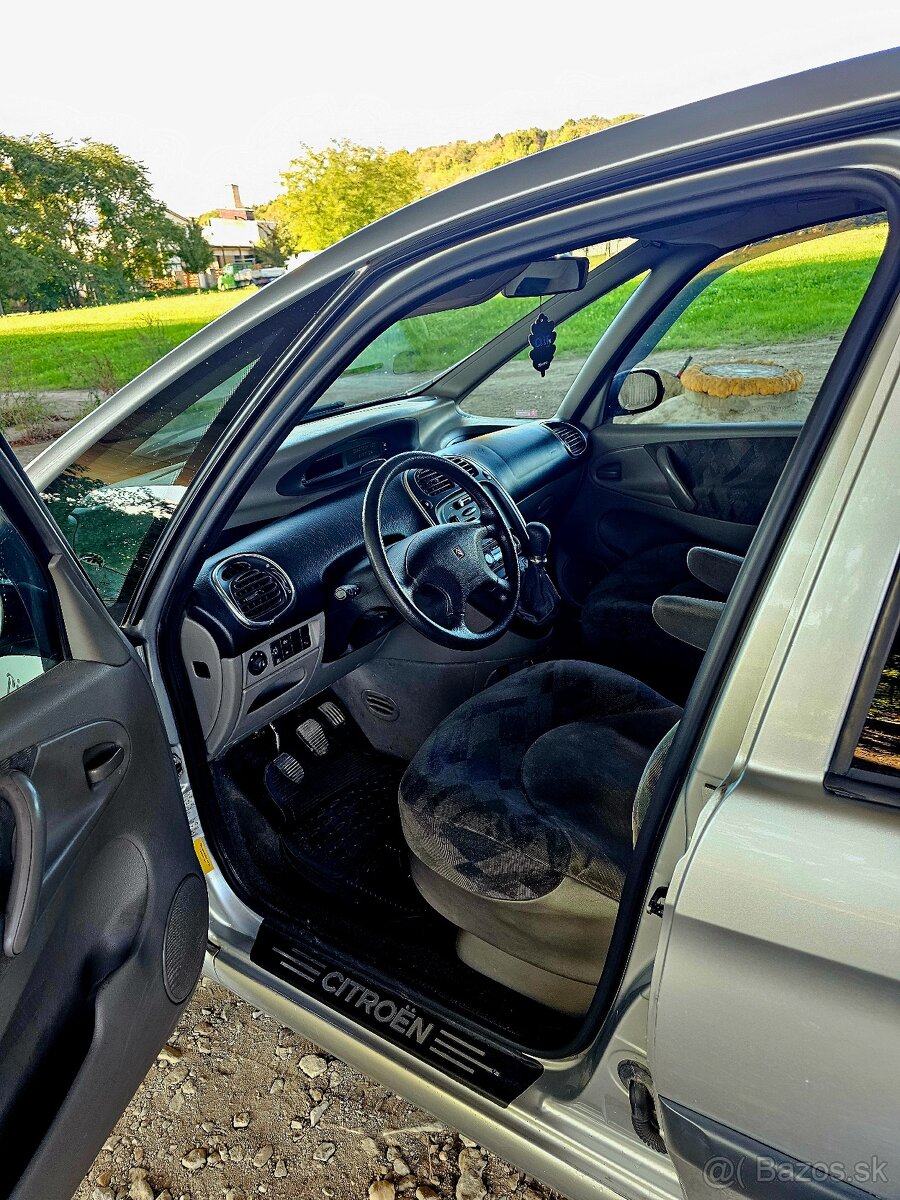 Citroen Xara Picasso 1.8 benzín 85 kw 2003 - 9