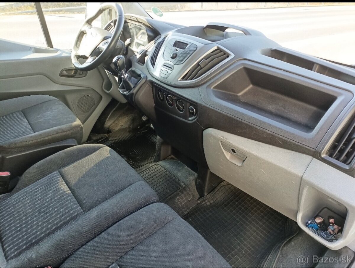FORD TRANSIT DODÁVKA so zadnym vyklápacím čelom - na predaj - 9