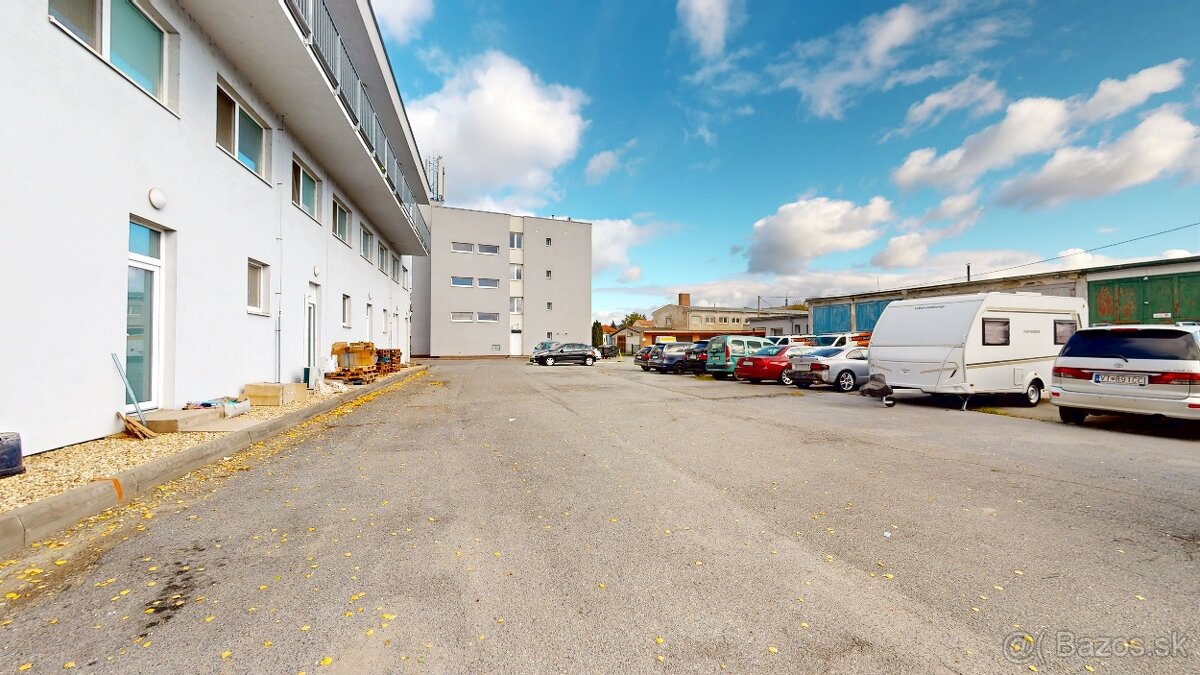 PODNIKATEĽSKÝ AREÁL, PREŠOV - 9