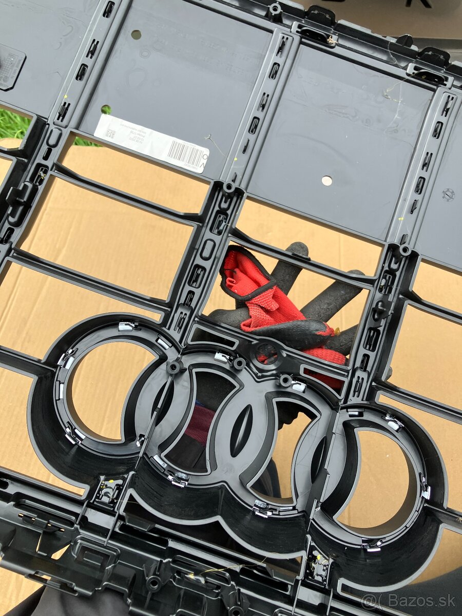 maska mrizka grill audi q7 19- cerna sq7 - 9