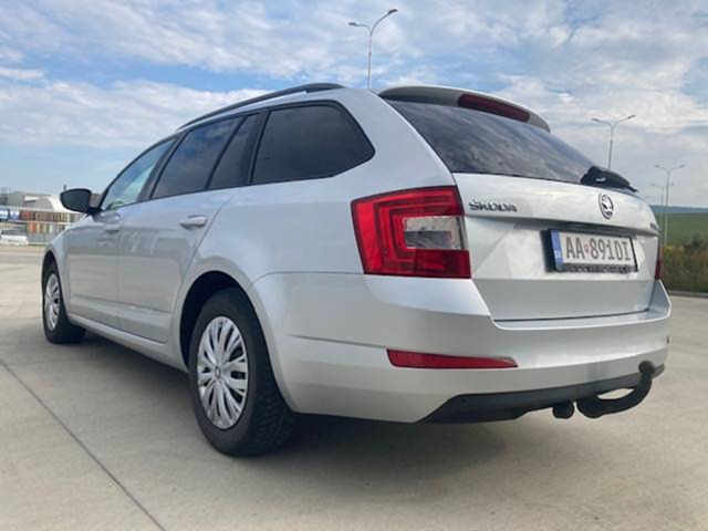 Škoda Octavia combi 1.6 TDI, 2016, 81kW, NAVI - 9