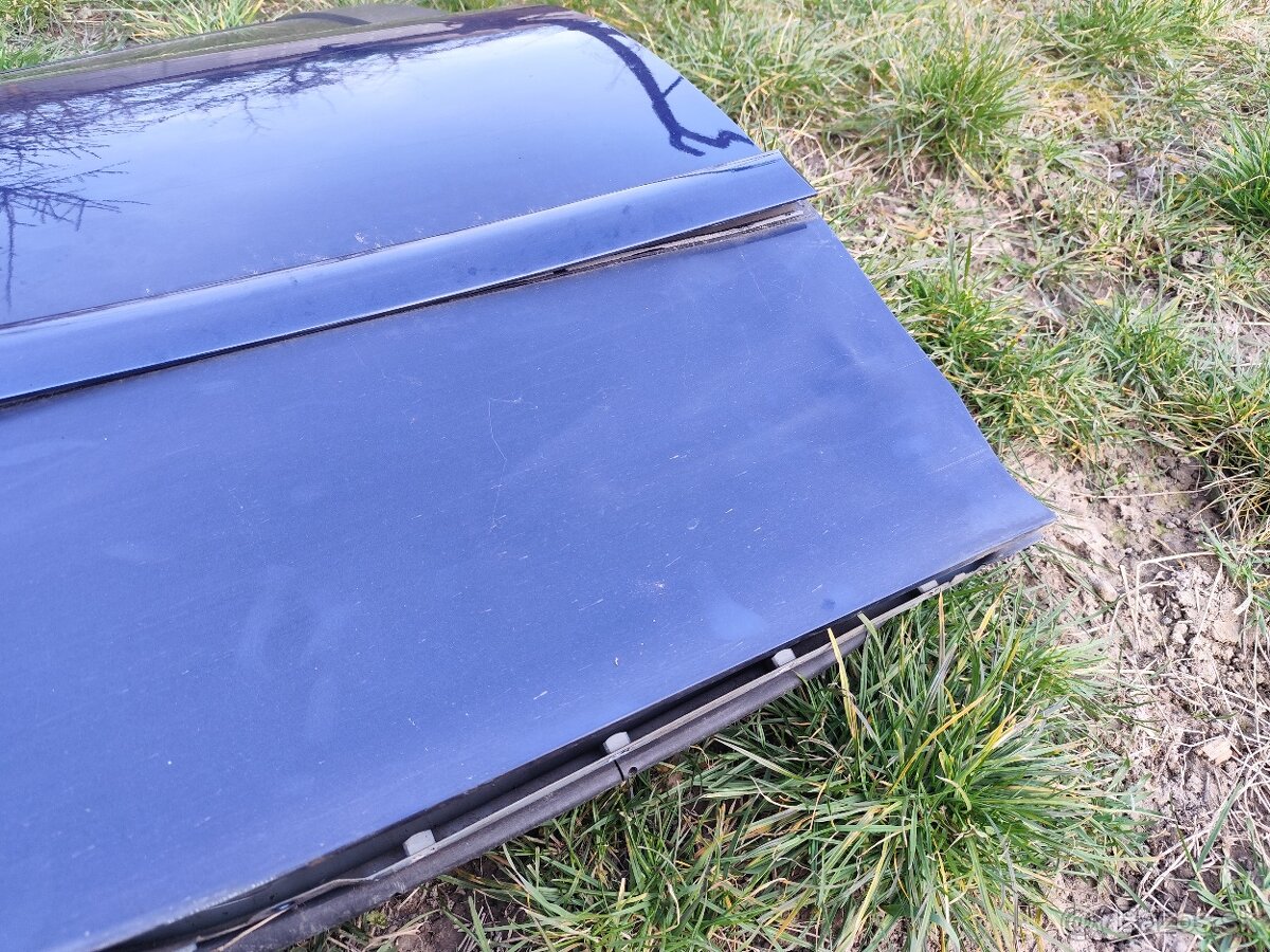 Predám PZ dvere na VW Golf 5 hatchback, LD5Q - 9