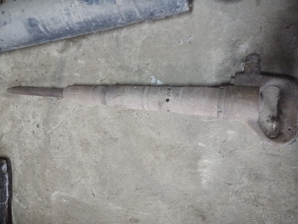 Predám hydraulické valce - 9