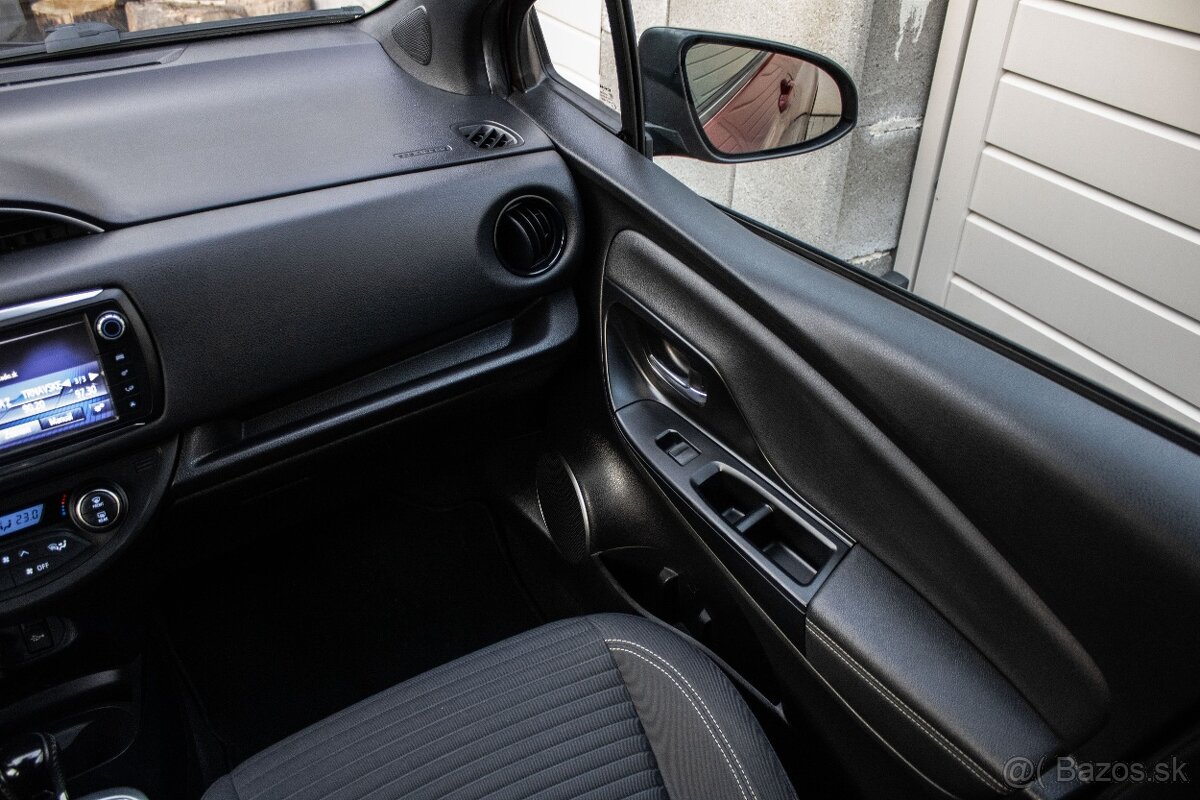Toyota Yaris 1.5 Hybrid Style e-CTV 54kW - 9