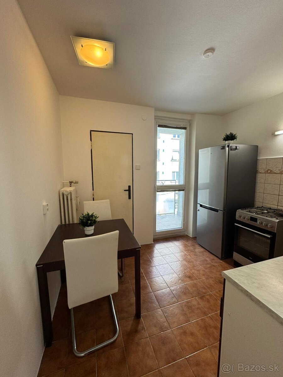 na prenájom 3 izb. byt, Medená ul. - 9