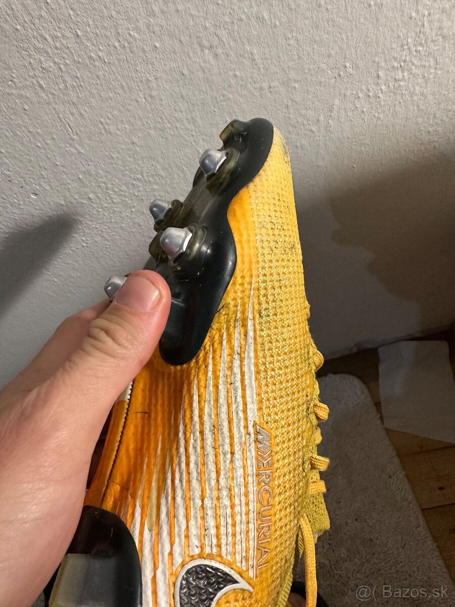 Nike mercurial vapor kopačky UK 8,5 - 9