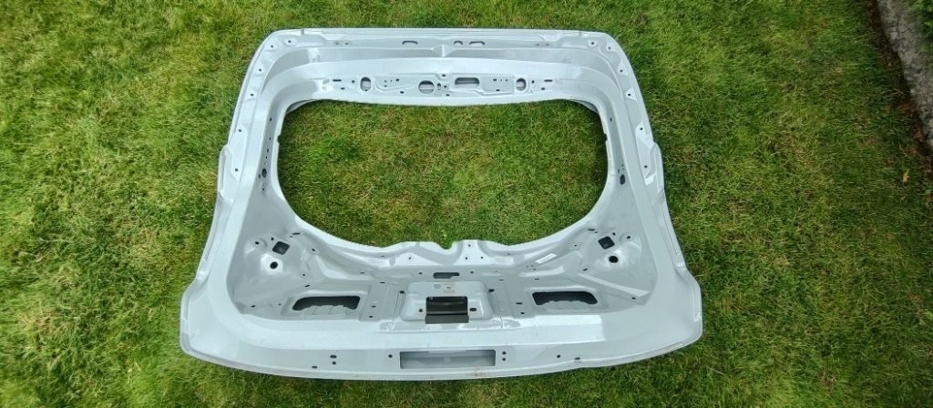 Ford Puma 2 II MK2 2019 - zadna kapota kufor dvere veko - 9