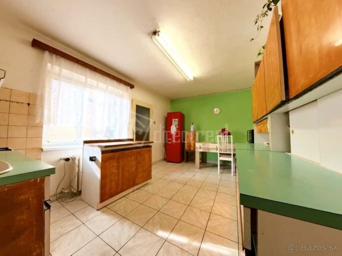 Predaj rodinného domu v Nitre, s pekným pozemkom - 9