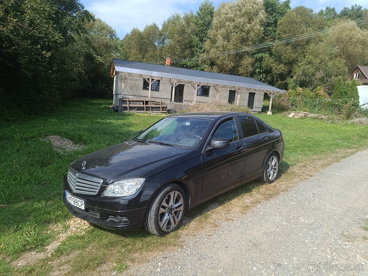 Predám Mercedes C 180 benzín w204 - 9
