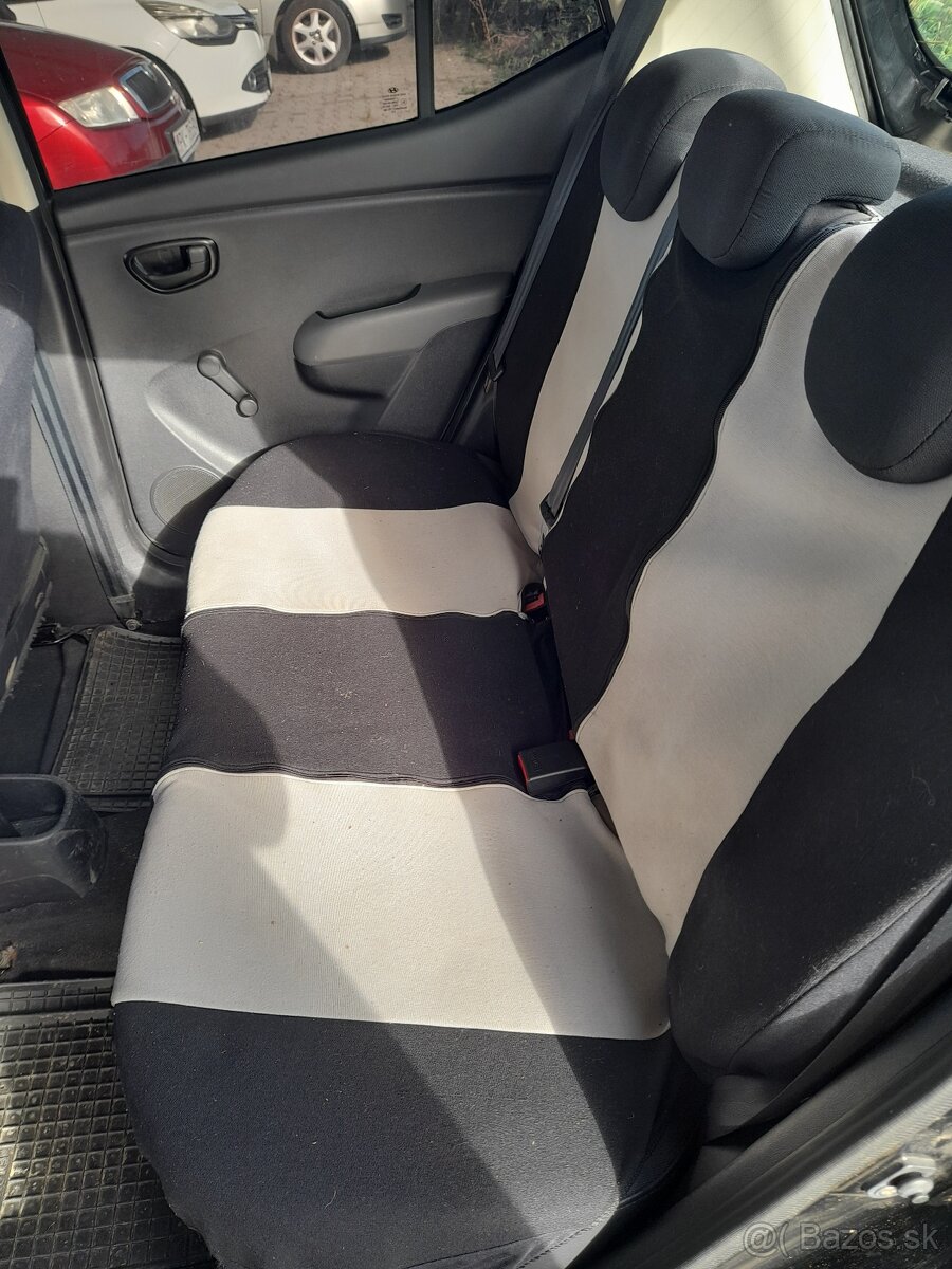 Hyundai i 10 benzín 1.1 - 9