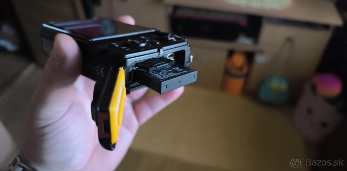 Predám fotoaparát Nikon CoolPix W300 - 9