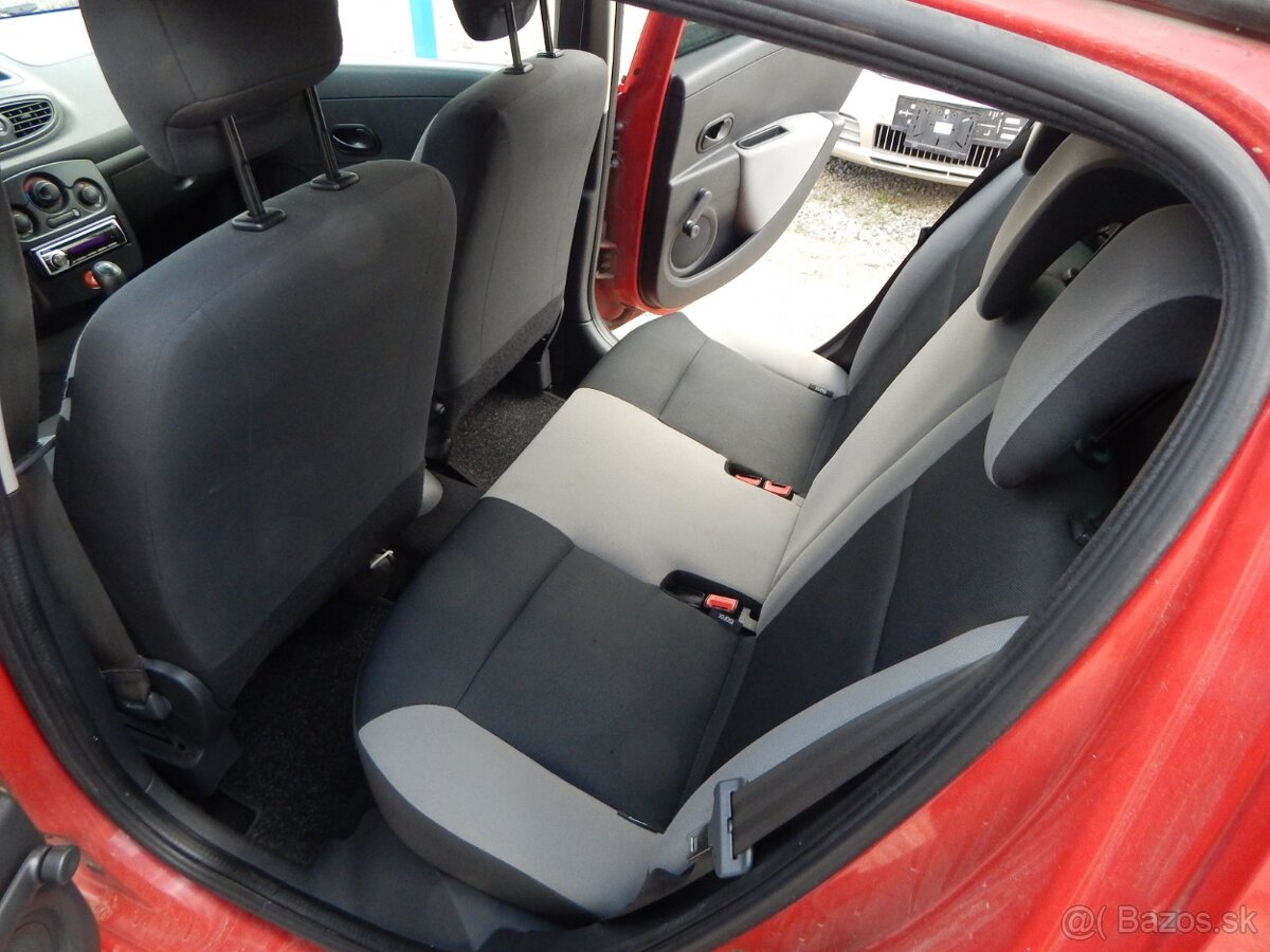 Renault Clio 1.2 Authentique - 9