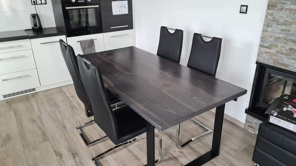 Jedálenský stôl - 9