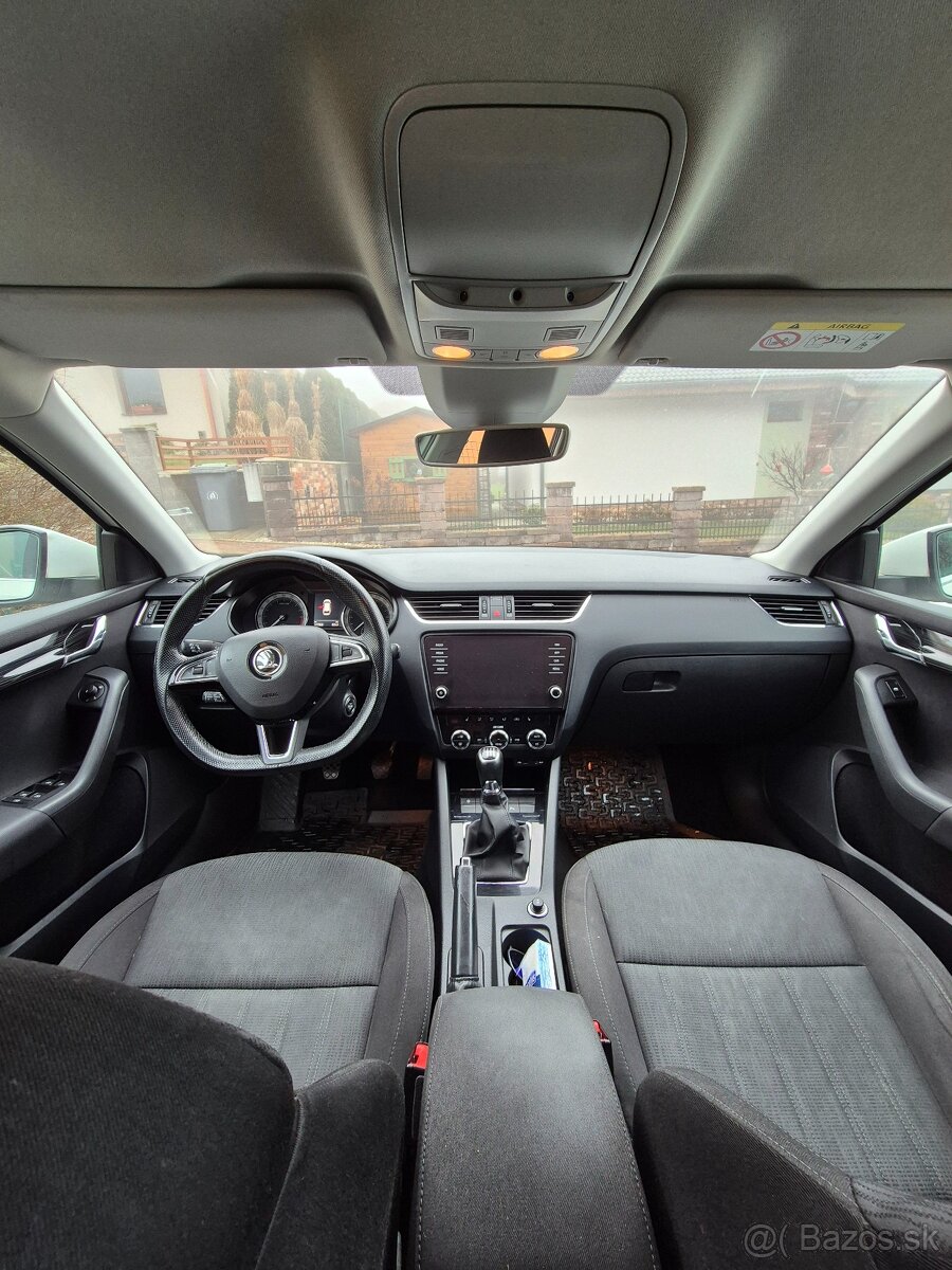 Octavia 3 2.0 TDi combi - 9