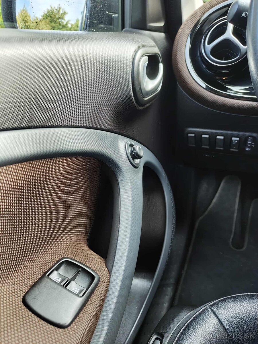 Smart Forfour len 26 254 km, možný odp. dph - 9