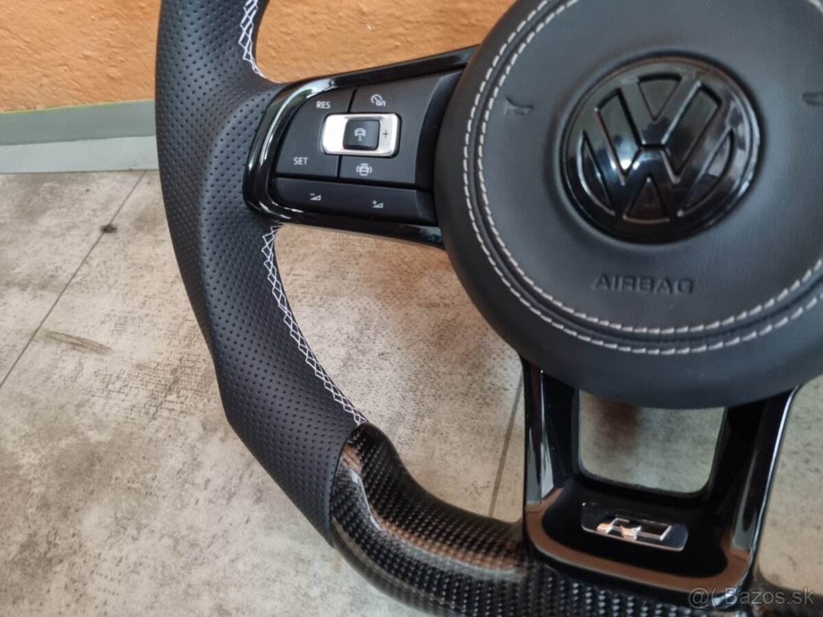 VOLANT VOLKSWAGEN R RLINE GTI - KOZA / KARBÓN - 9