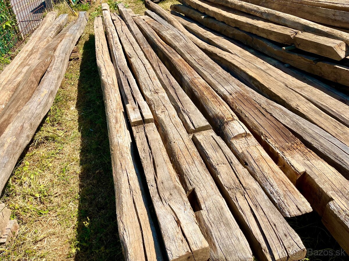 Staré dubové hranoly a trámy - ručne kresané - 9