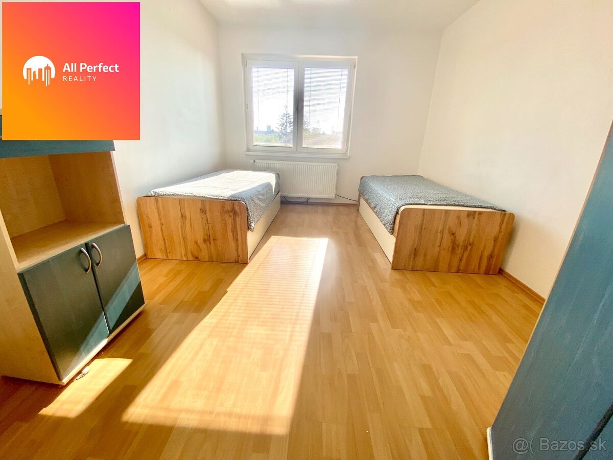 Priestranný zariadený 4-izbový byt s veľkou loggiou, balkóno - 9