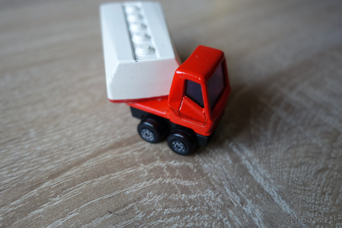 Matchbox Superfast No. 63 Freeway Gas Tanker – Burmah - 9