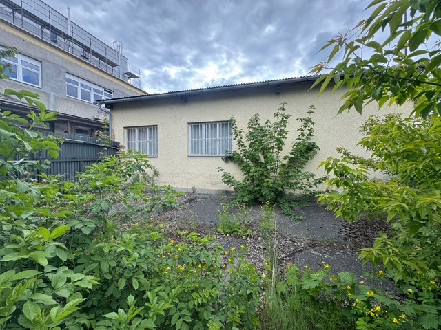 NA PREDAJ polyfunkčný objekt, centrum Lipany - 9