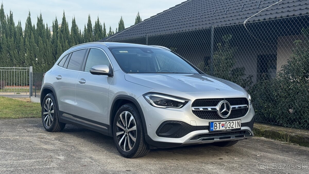 Mercedes GLA 200d 4MATIC Dph Záruka Veľká výbava - 9