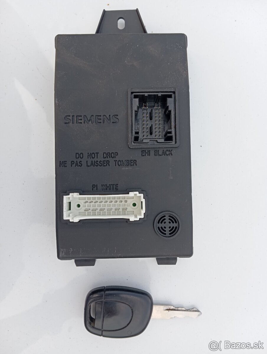 riadiaca jednotka centralu s kľúčom Renault Thália rok 2011 - 9