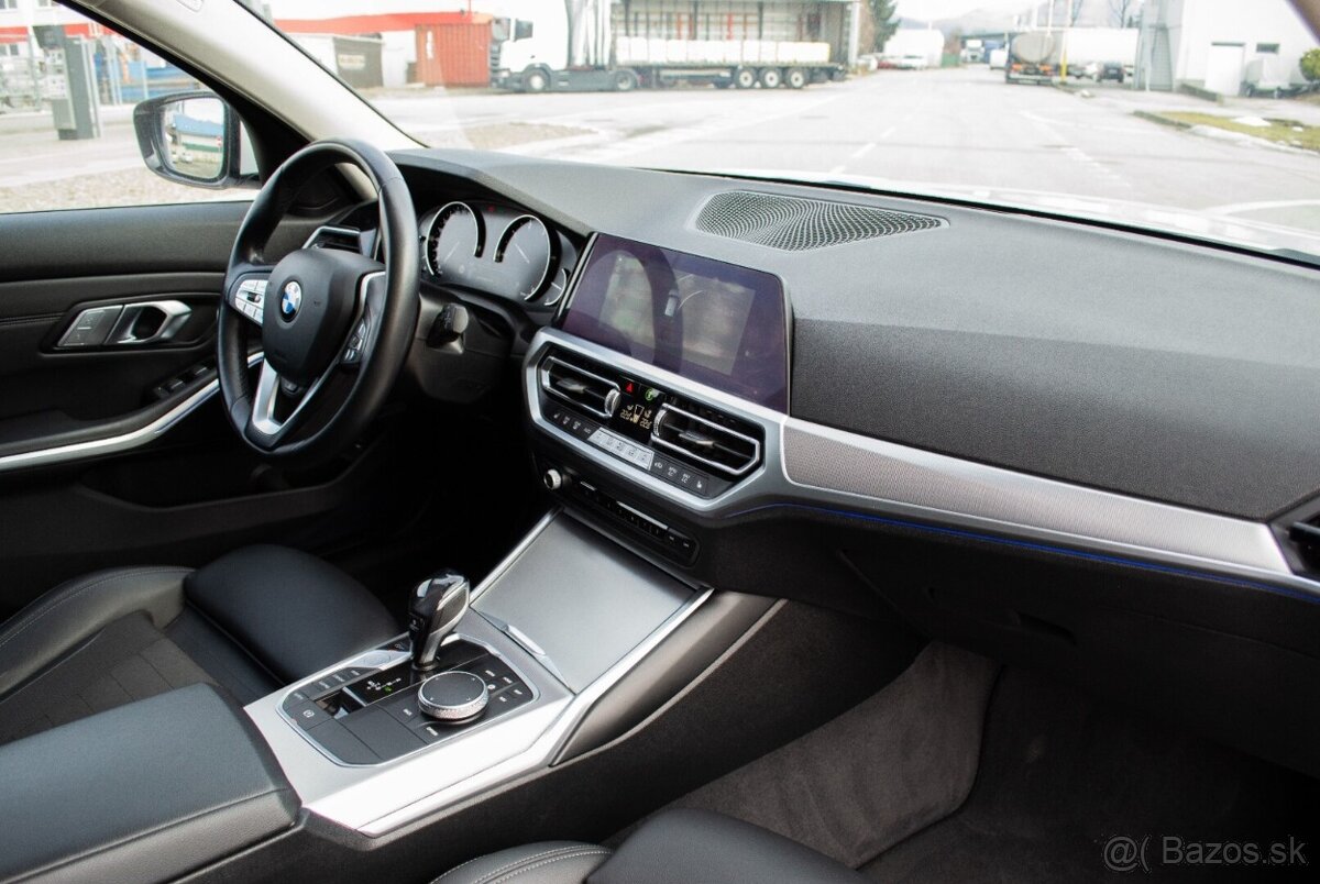 BMW Rad 3 Touring 318d A/T - 9