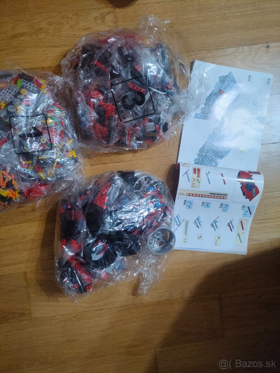 Dostupné Akcia Technik block skladačka auto Ferrarii 1:8 - 9