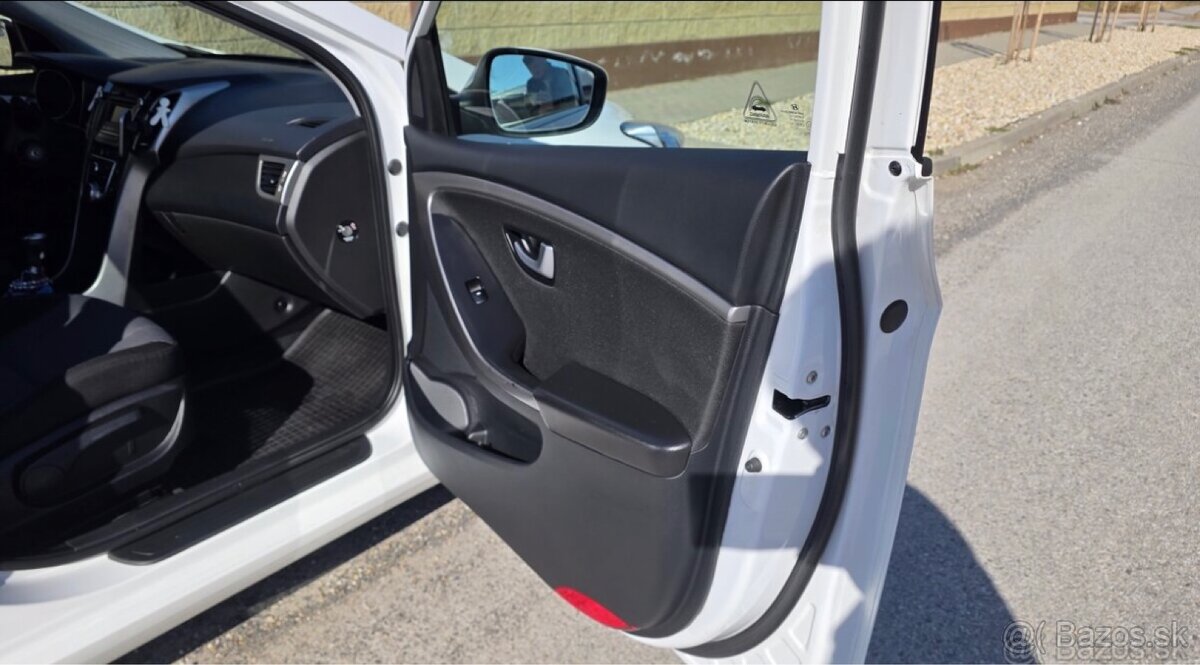 Hyundai i30 combi - 9