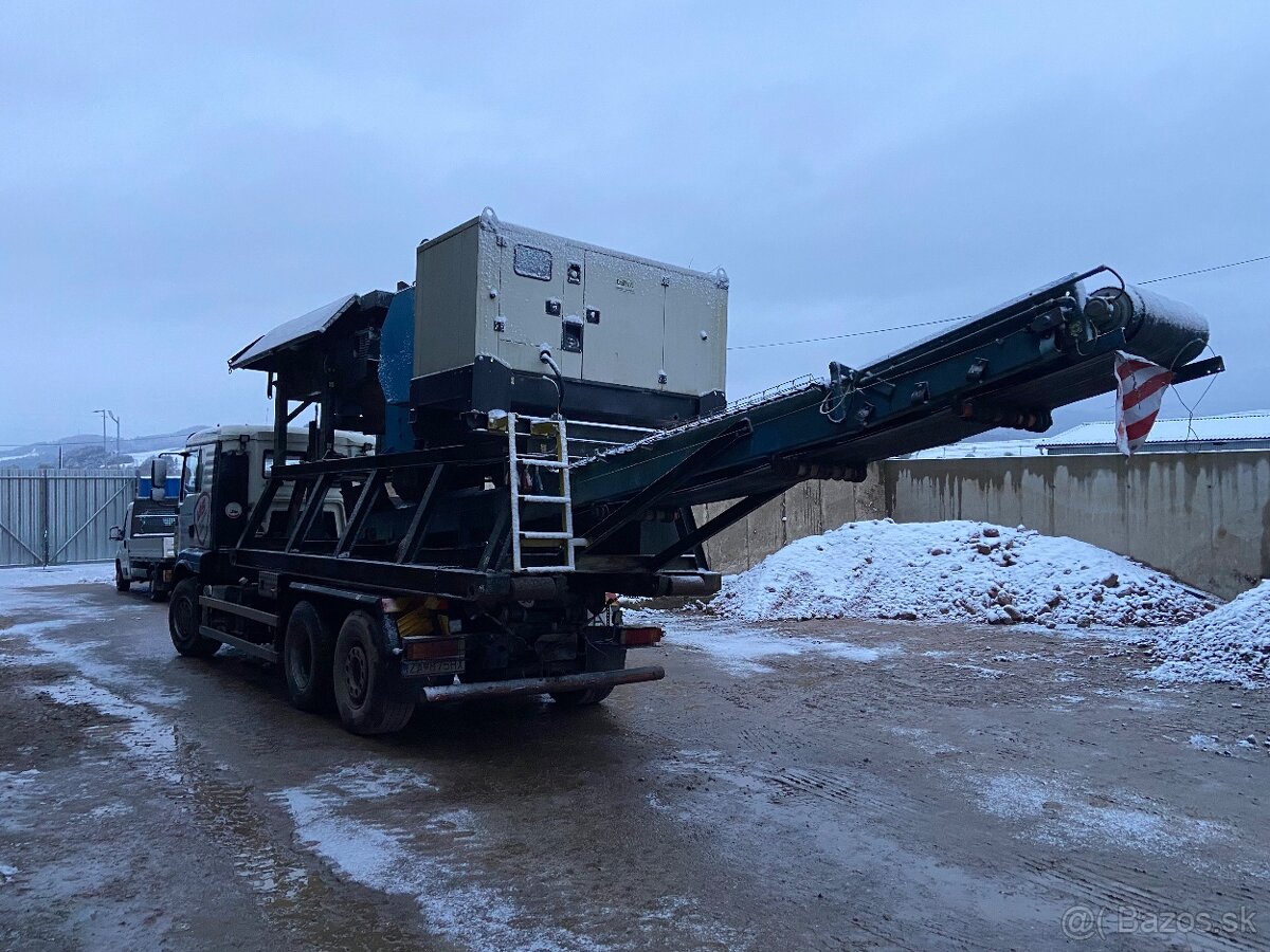 Čelustovy drvič - 9