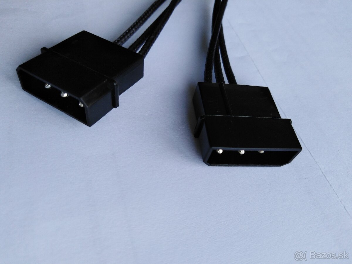 Káble VGA, 6 PIN power , SATA - 9