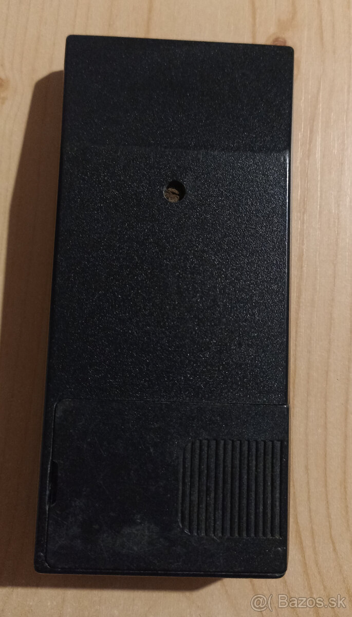 Starý retro televizor Tesla Color 332 (4332A) s ovladačom - 9