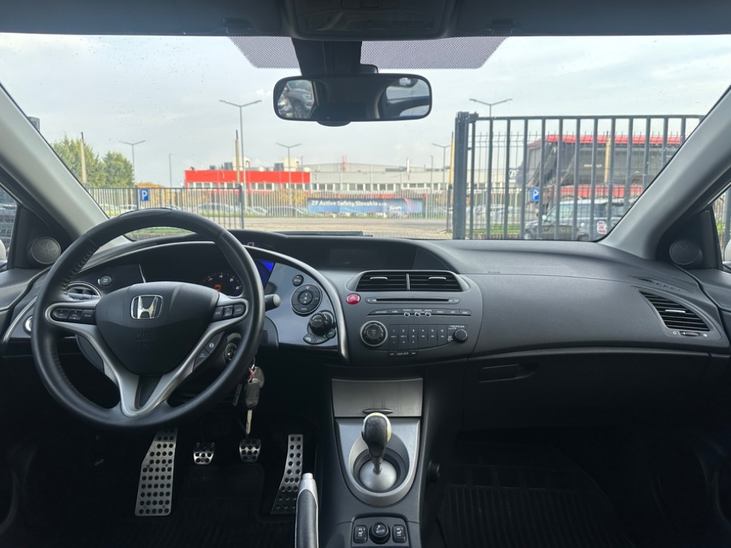 Honda Civic 1.8 VTEC Executive - 9