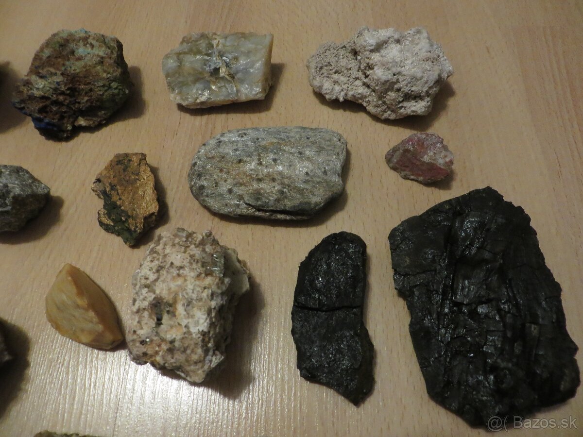 Rôzne minerály zo Slovenska - 9